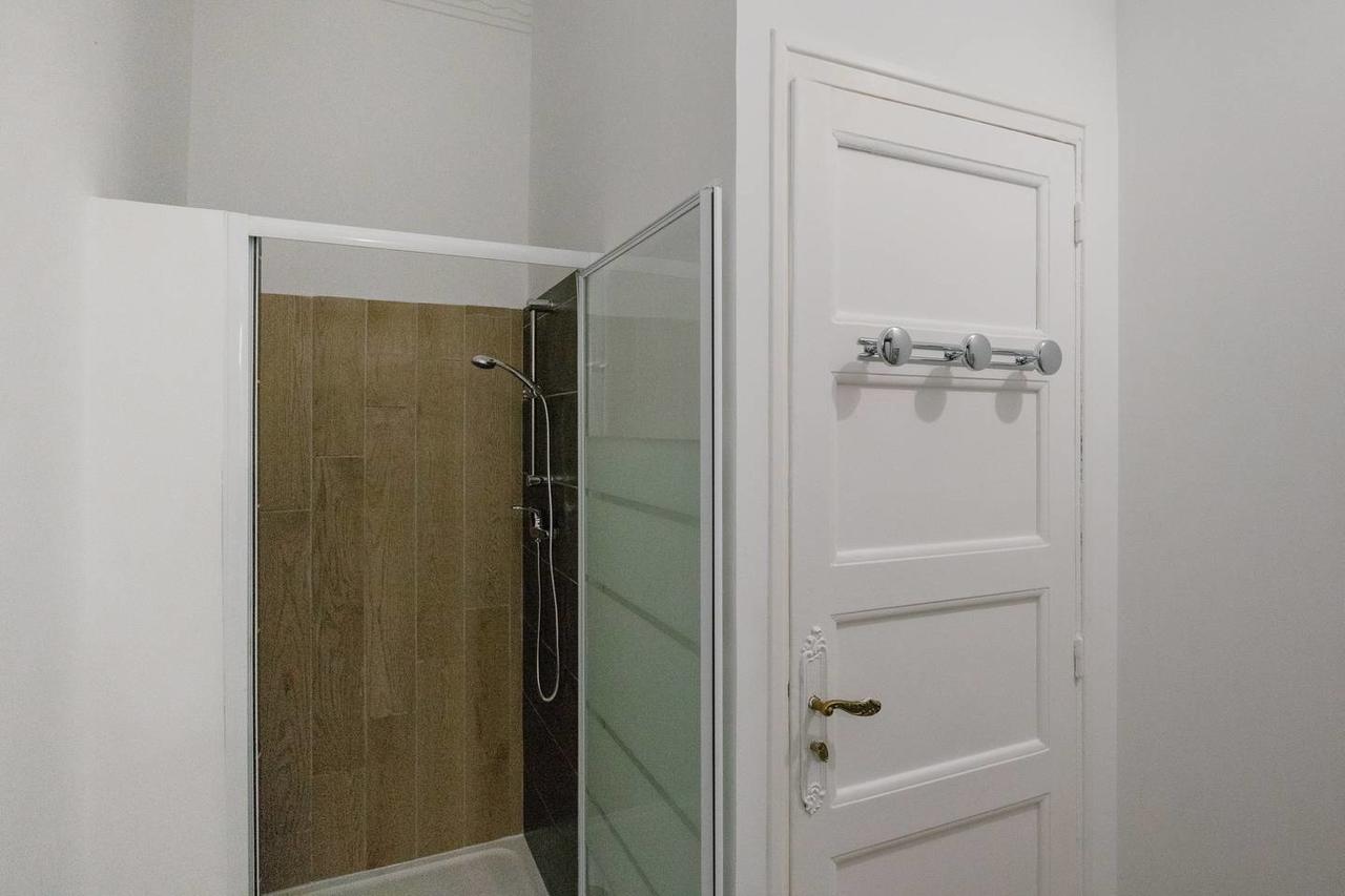 Flat Saint Charles Apartment Marseille Bagian luar foto